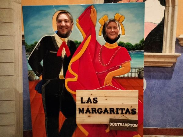 Un Aniversario y una Semana Lenta